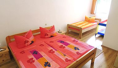 Schlafzimmer Doppelbett FEWO Schirbel