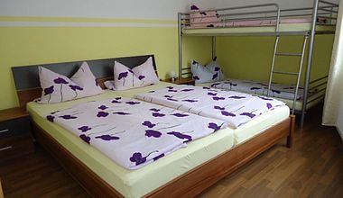 Schlafzimmer Ferienwohnung Stahl