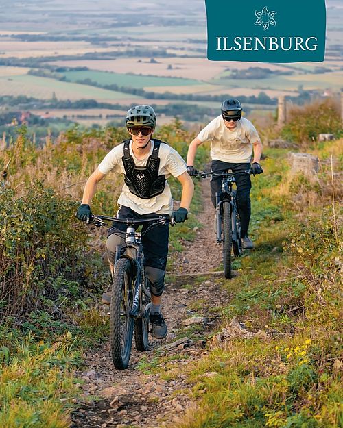Begebt euch auf insgesamt 9,8 Kilometer und 1205 Tiefenmeter reines Fahrvergnügen im Trailpark Harz. 

Der Trailpark ist...